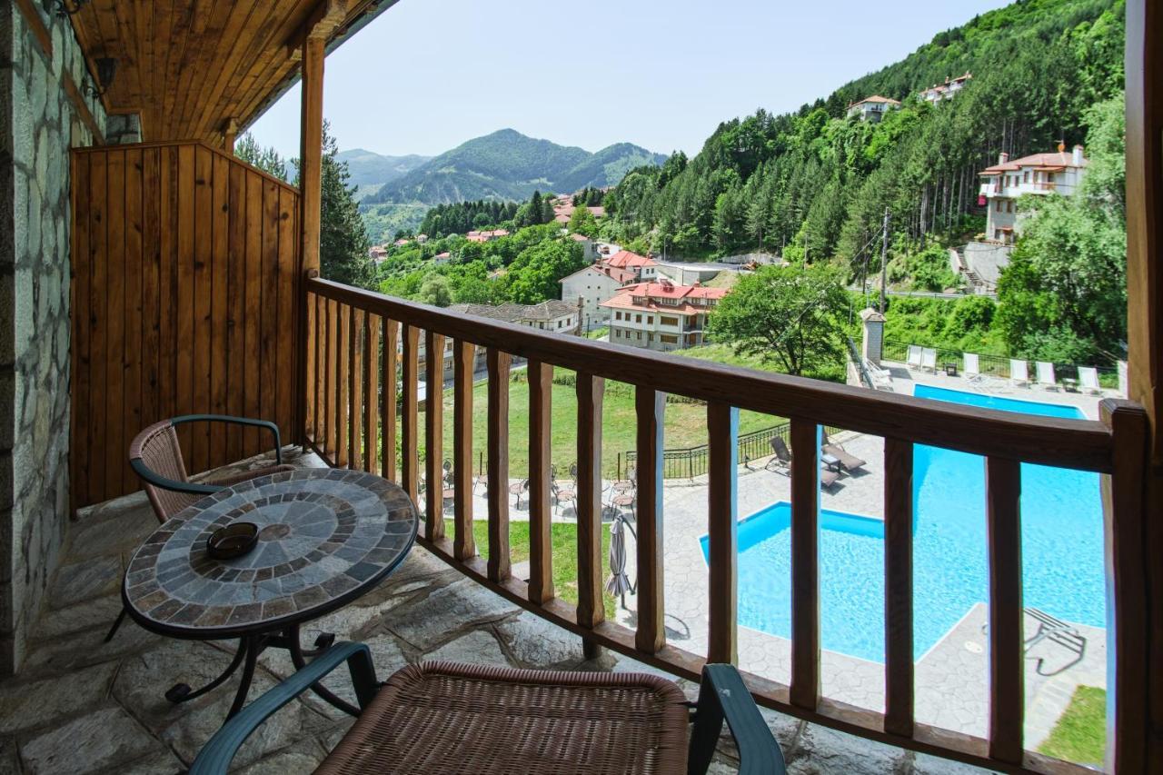 Hotel Victoria Metsovo Exterior foto